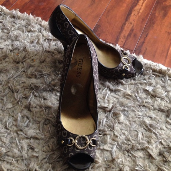 GUESS HEELS - Picture 2 of 4