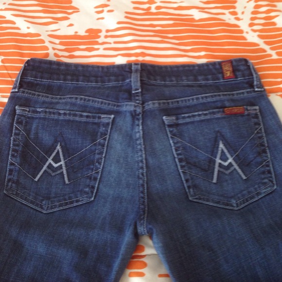 Woman's  jeans - Picture 3 of 3