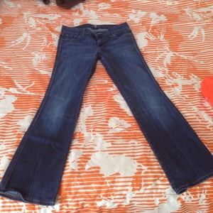 Woman's  jeans