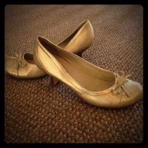 Gold Steve Madden Kitten Heels