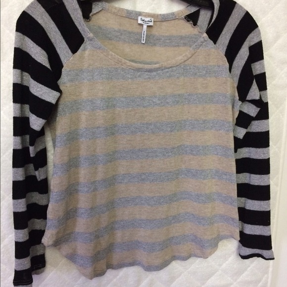 XS Splendid henley top