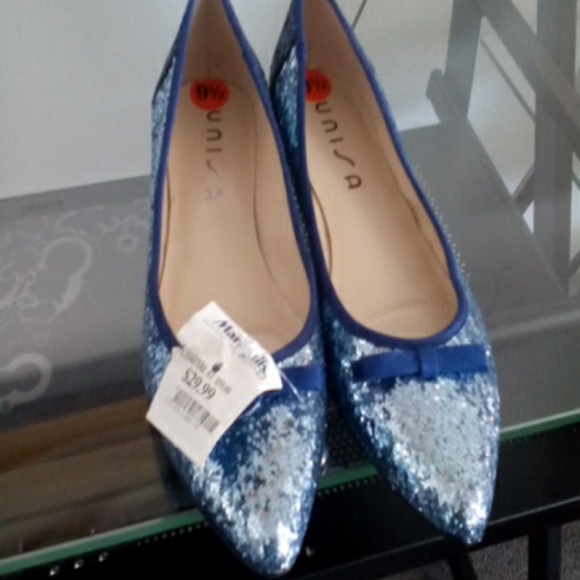 Shoe