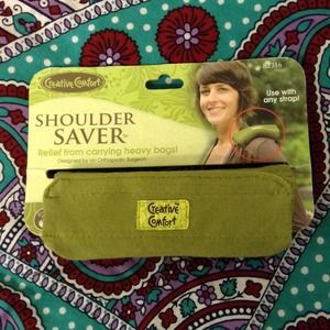 FREE W ANY HANDBAG PURCHASE!