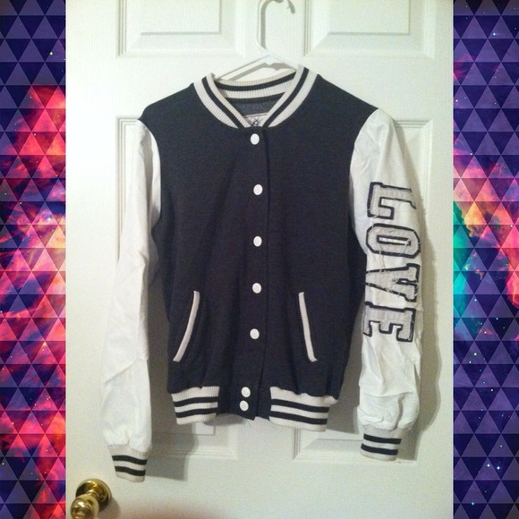 Ross love varsity jacket!💋