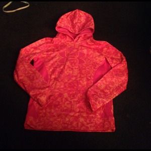 Under Armour sweatshirt