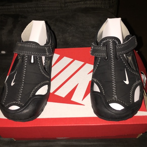 Nike sandals