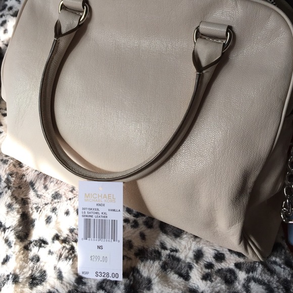 Authentic Michael Kors bag - Picture 4 of 4