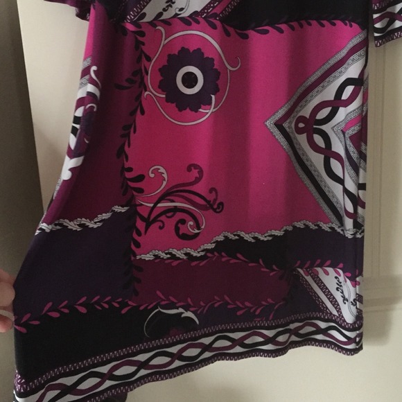 Tunic - Picture 3 of 4