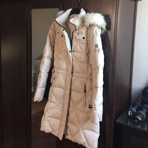Laundry by Shelli  Segal cream puffy long coat