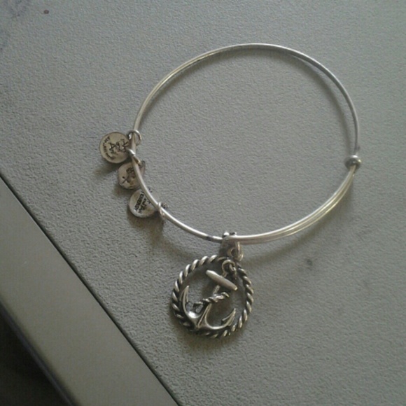 Alex & ani