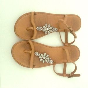 ABERCROMBIE AND FITCH SANDALS