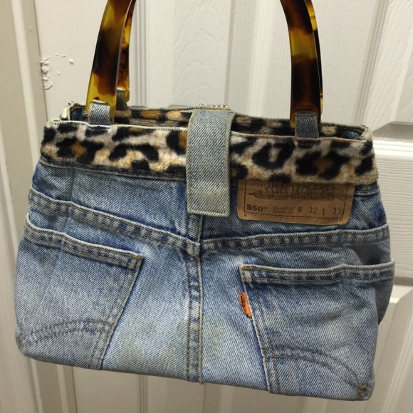 Purse - Picture 2 of 4