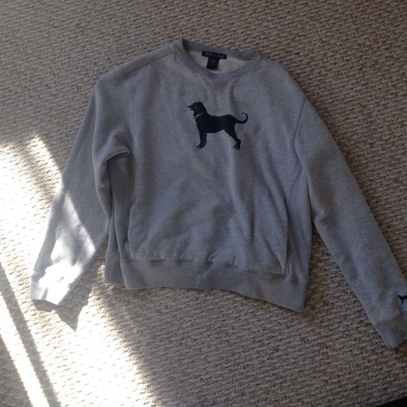 black dog womens sweatshirt