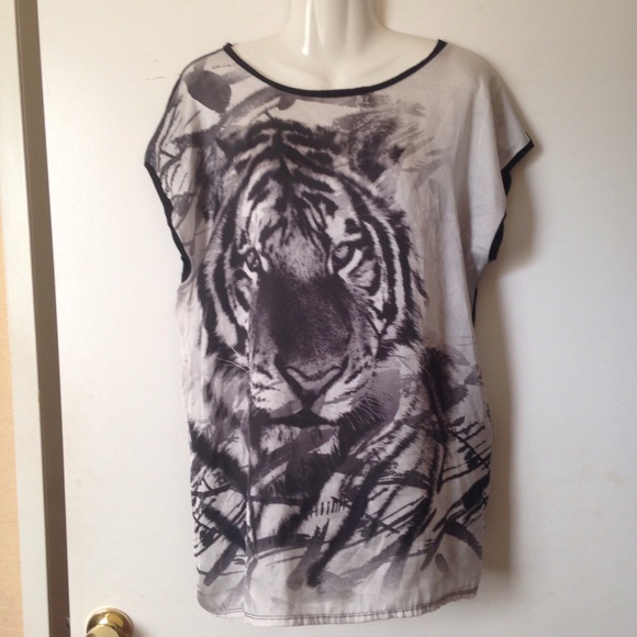 Tiger print top