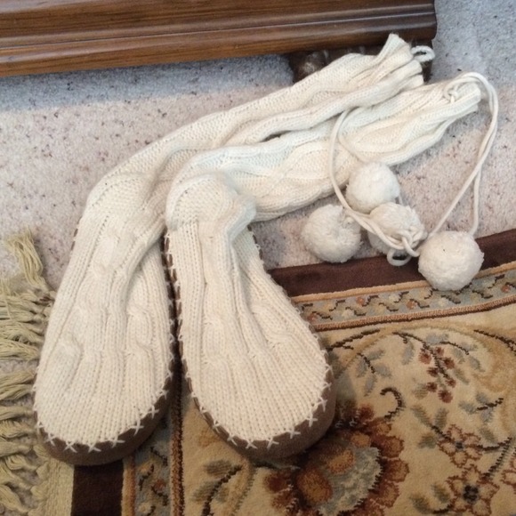 VS Pink mukluk type slippers