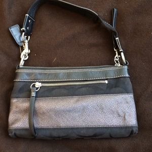 Coach small shoulder purse