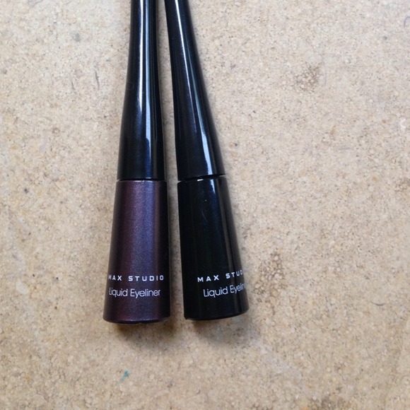 2 MaxStudio liquid eyeliners (black & plum)