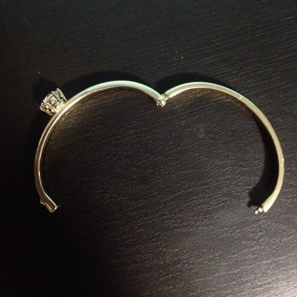 ~ Beautiful Diamond Bracelet ~ - Picture 3 of 3