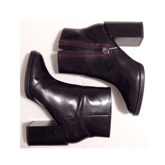 Zara Boots - Black booties