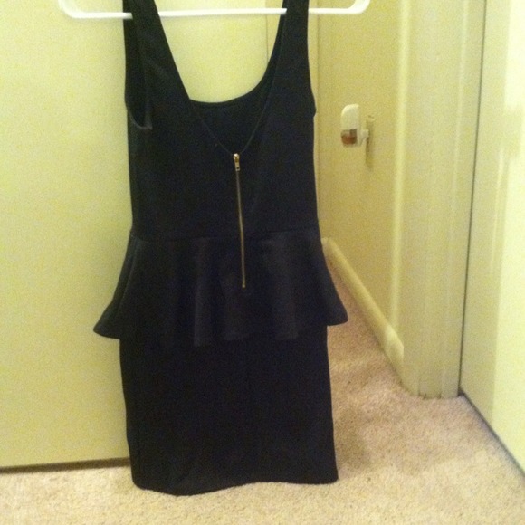 🔴 Beautiful black dress! - Picture 2 of 3