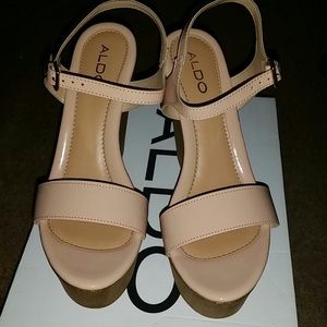 Aldo wedges never worn