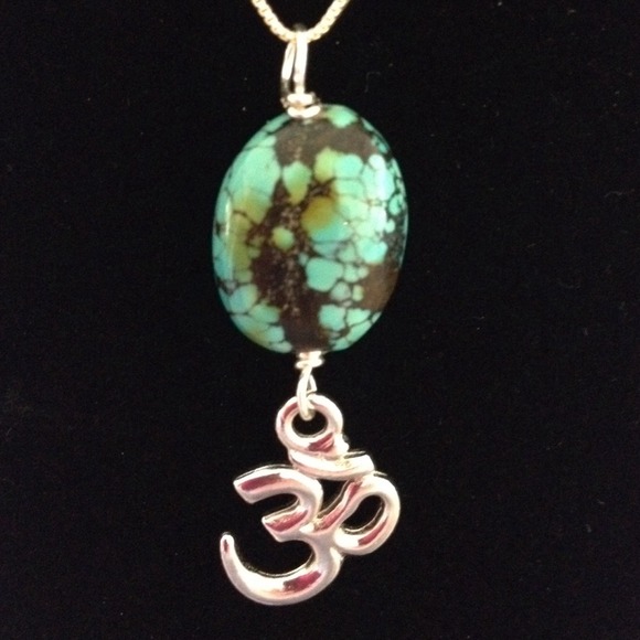🌿SALE⭐️Turquoise "Ohm" Necklace - Picture 3 of 3