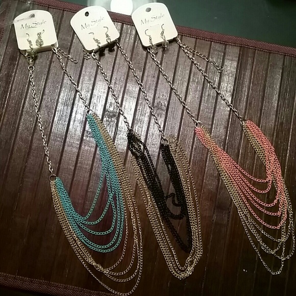 Necklace and earring set