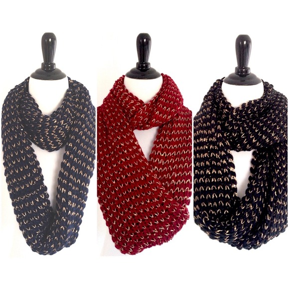 ❗️Sale❗️Sequined  Infinity Scarf - Picture 3 of 4