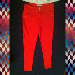 Never worn rue 21 high wasted jeans!💋