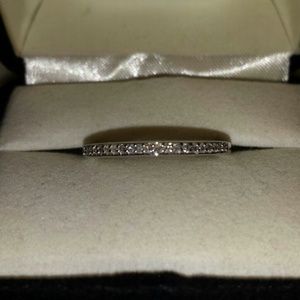 10k white gold diamond band sz 7