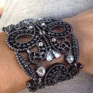 Guess Metal 3 piece adjustable bracelet