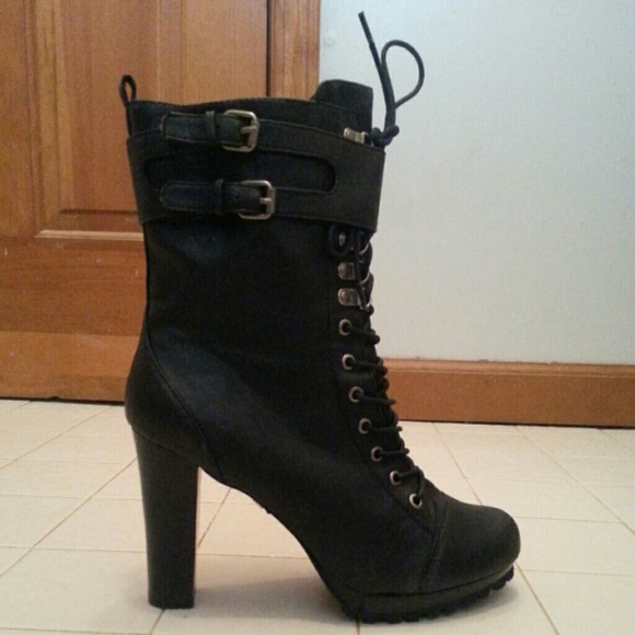 Dollhouse Rogeri Lace up & Adjustable Boot