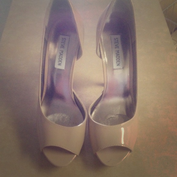 Steve Madden Emele Peep Toe Heels