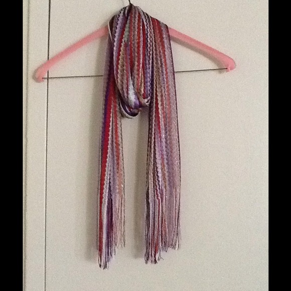 Italian Long scarf with fringes.❤️❤️❤️