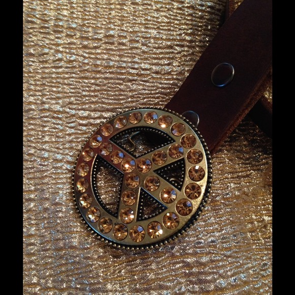 Brown leather w/ crystals Peace Sign belt - Picture 3 of 3