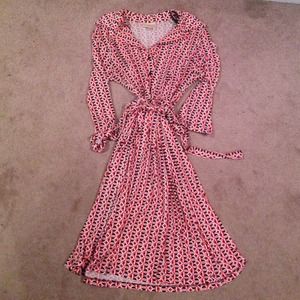 Fun patterned dress with belt