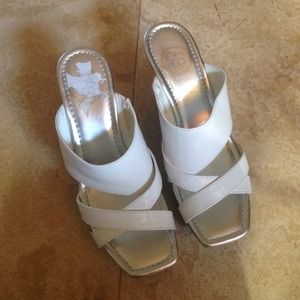 Jessica Simpson shoes they are white
