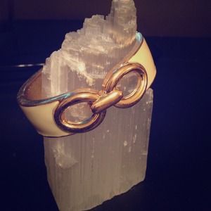 Gold bangle
