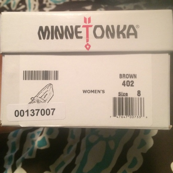 Minnetonka moccasins - Picture 4 of 4