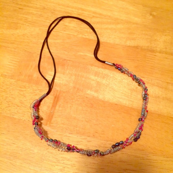 Beaded elastic headband