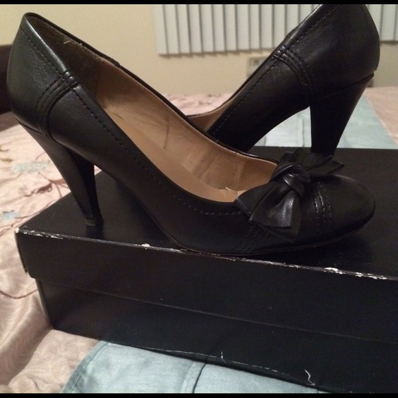 Anne Taylor Black bow Pumps - Picture 1 of 3