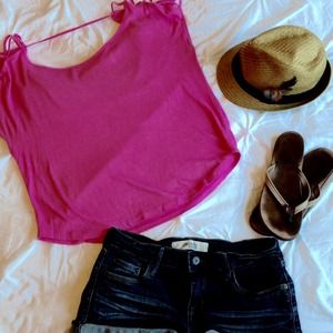 Sale 🎉pink VS Tee