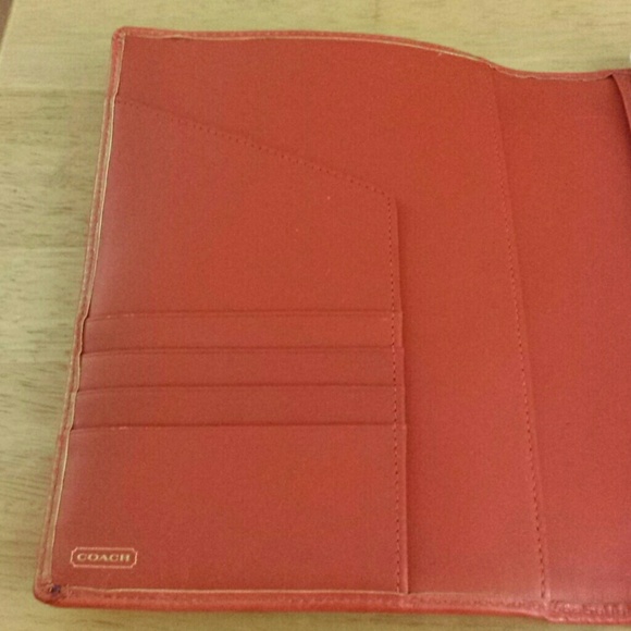 **SOLD ON MERCARI** Coach leather folder - Picture 2 of 4