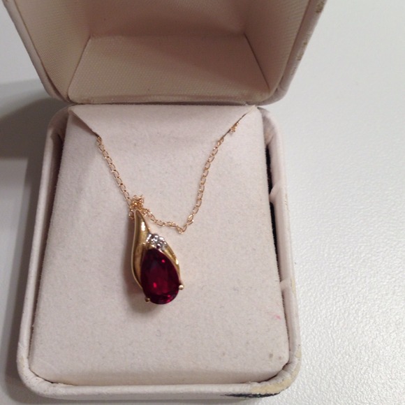 Ruby red 14 karat gold pendant necklace