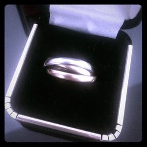 18k solid gold Interlocking rings