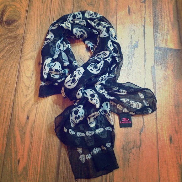 💥SALE💥 BEBE Skull Scarf
