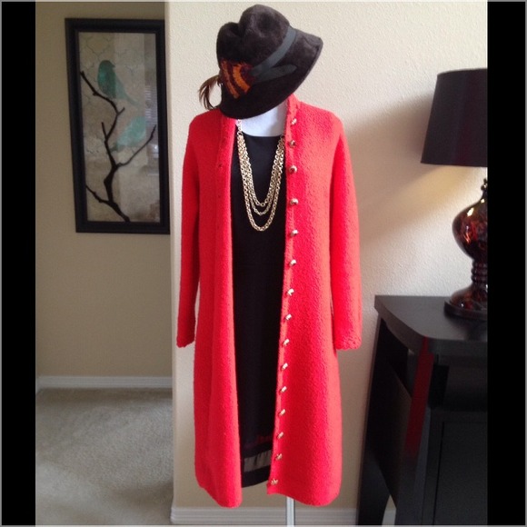 St. John Jackets & Blazers - 🎉HP🎉Amazing Vintage St. John Red Queen Knit Coat
