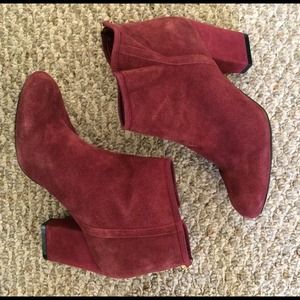 Suede burgundy booties