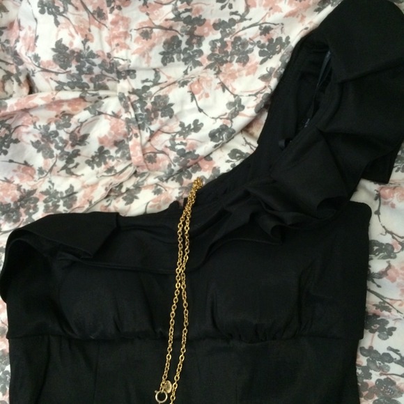 One shoulder LBD • New - Picture 2 of 3