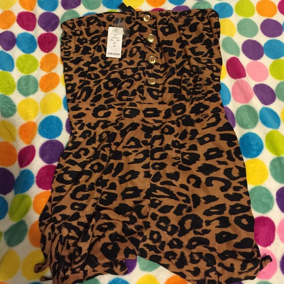 Bebe leopard romper size small